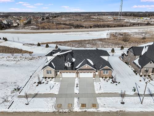 16521 Kayla, Lemont, IL 60439