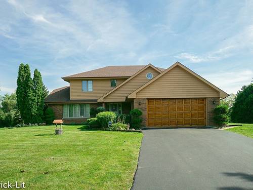43 Sun Hill, Lemont, IL 60439