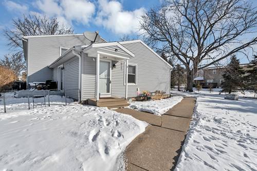1604 E Stonehenge Unit 1604, Sycamore, IL 60178