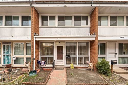 1652 W Jarvis, Chicago, IL 60626