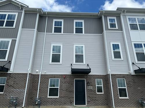 1121 Girard, Des Plaines, IL 60018