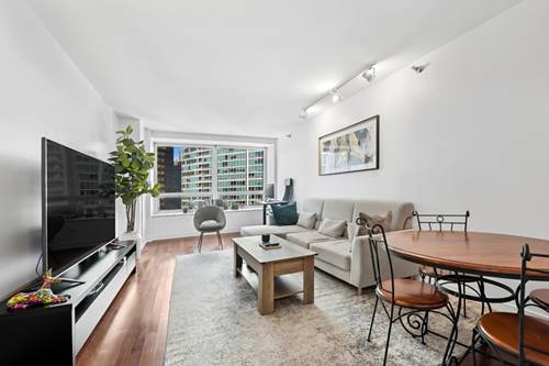 512 N Mcclurg Unit 1312, Chicago, IL 60611