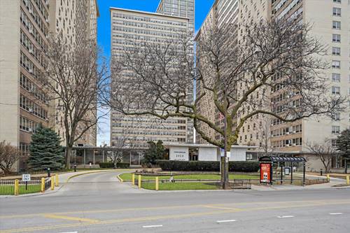 3950 N Lake Shore Unit 1728, Chicago, IL 60613