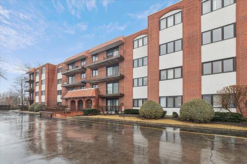 2086 St Johns Unit 402, Highland Park, IL 60035