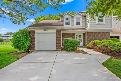 924 Colony Lake, Schaumburg, IL 60194