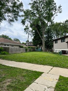 6724 N Avondale, Chicago, IL 60631