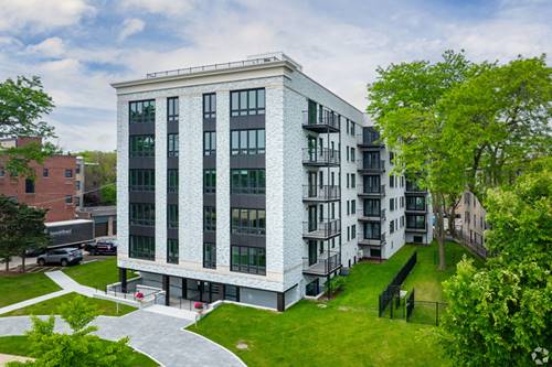 550 Sheridan Unit 307, Evanston, IL 60202