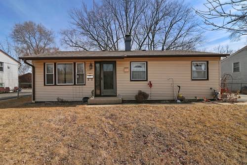 141 Pecos, Carpentersville, IL 60110
