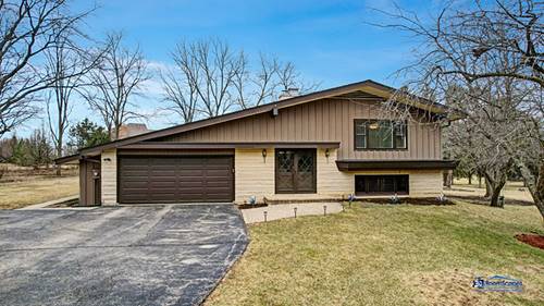 25950 W Hippler, Barrington, IL 60010