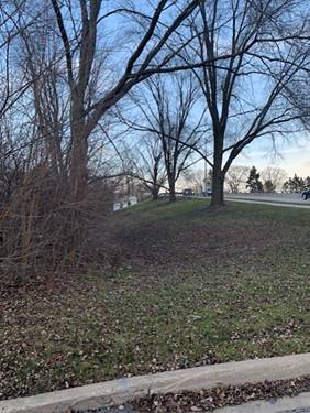 636 E 4th, Naperville, IL 60540