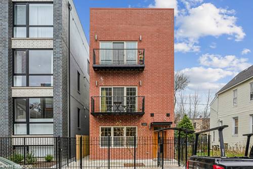 3037 W Lyndale Unit 2, Chicago, IL 60647