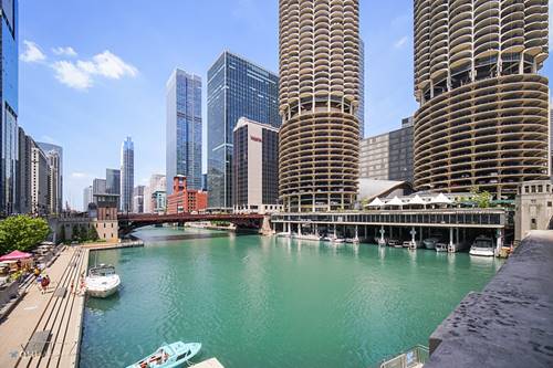 300 N State Unit 3830, Chicago, IL 60654