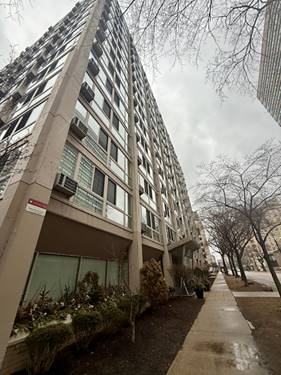 2933 N Sheridan Unit 712, Chicago, IL 60657