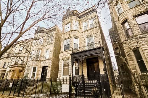 931 W Newport Unit GARDEN, Chicago, IL 60657