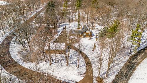 40W490 Winchester, St. Charles, IL 60175