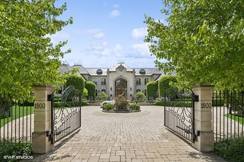 1900 Winnetka, Northfield, IL 60093