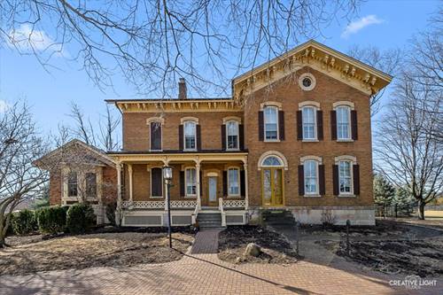 1542 Plainfield, Oswego, IL 60543