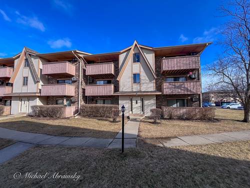 16 Echo Unit 6, Vernon Hills, IL 60061