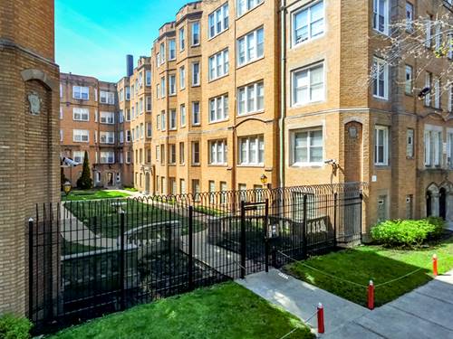 1347 W Estes Unit C4, Chicago, IL 60626