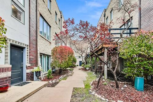 448 N Carpenter Unit J, Chicago, IL 60642