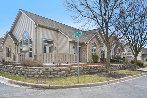 178 Canterbury, Bloomingdale, IL 60108