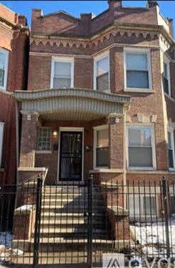 6145 S Eberhart Unit 1, Chicago, IL 60637