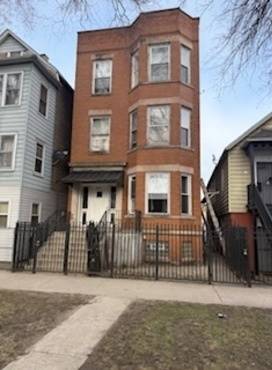8811 S Exchange, Chicago, IL 60617