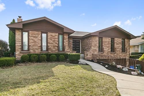 2819 S Briarwood, Arlington Heights, IL 60005