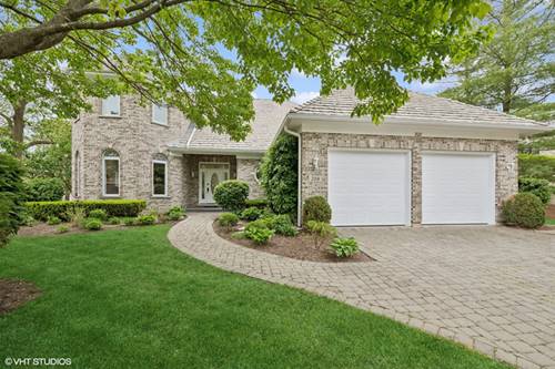 208 Carriage Hill, Libertyville, IL 60048