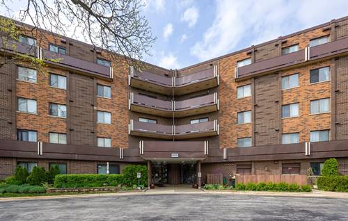 850 Wellington Unit 304, Elk Grove Village, IL 60007