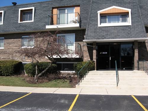 3850 S Parkway Unit 1F, Northbrook, IL 60062