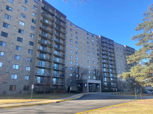 6340 Americana Unit 1213, Willowbrook, IL 60527