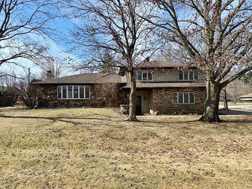 305 Doxbury, New Lenox, IL 60451