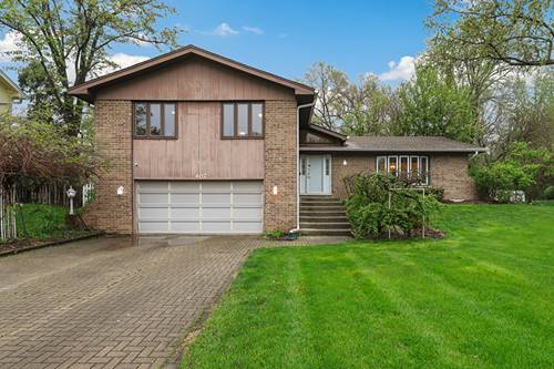 407 Brad, Naperville, IL 60565