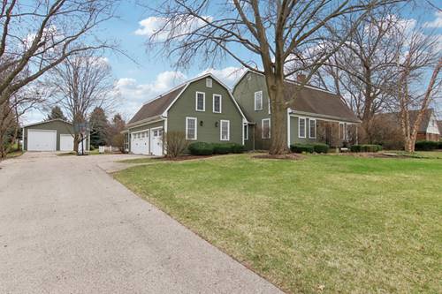11N201 Capulet, Elgin, IL 60124