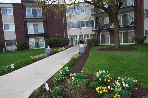2800 Maple Unit 10A, Downers Grove, IL 60515