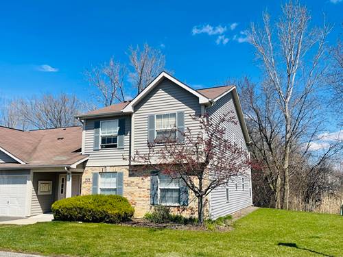 934 N Village Unit 4, Round Lake Beach, IL 60073
