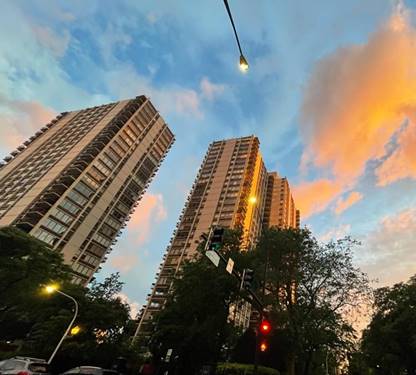 1355 N Sandburg Unit 2202, Chicago, IL 60610