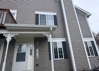 1314 Sandhurst Unit 1314, South Elgin, IL 60177