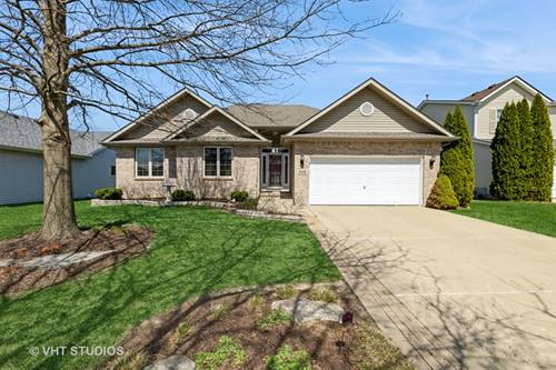 319 Verbena, Woodstock, IL 60098