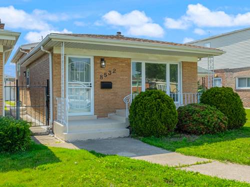 8532 S Prairie, Chicago, IL 60619