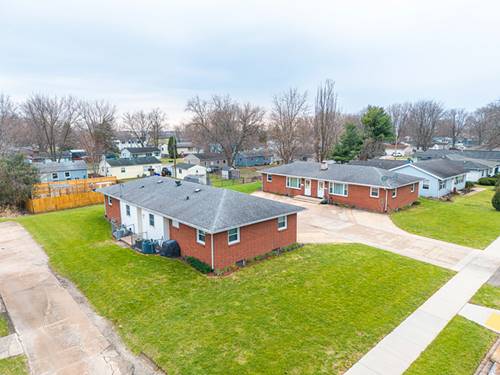 900 Avenue B, Rochelle, IL 61068