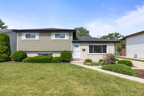 118 S Clarendon, Addison, IL 60101