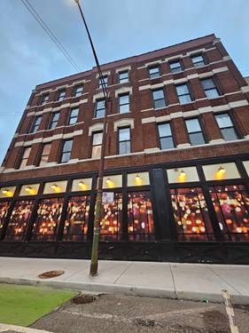 727 W Grand Unit 3R, Chicago, IL 60654
