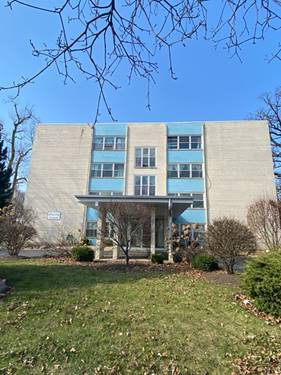 230 s State, Elgin, IL 60123
