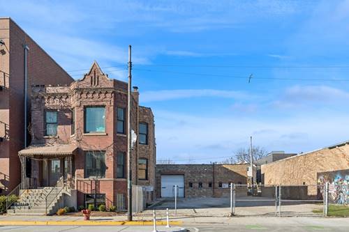 2732 W Belmont, Chicago, IL 60618