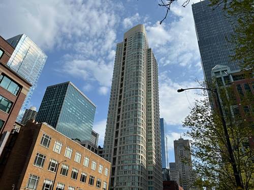345 N Lasalle Unit 2808, Chicago, IL 60654