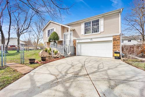 16 Plum Tree, Streamwood, IL 60107
