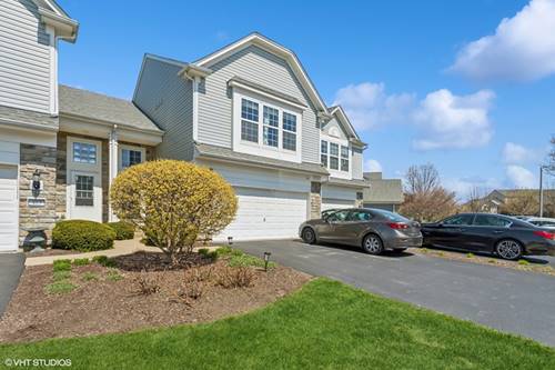 405 Valentine Unit 405, Oswego, IL 60543