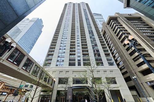 200 N Dearborn Unit 4405, Chicago, IL 60601
